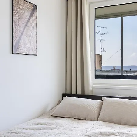 Cloud Apartment
