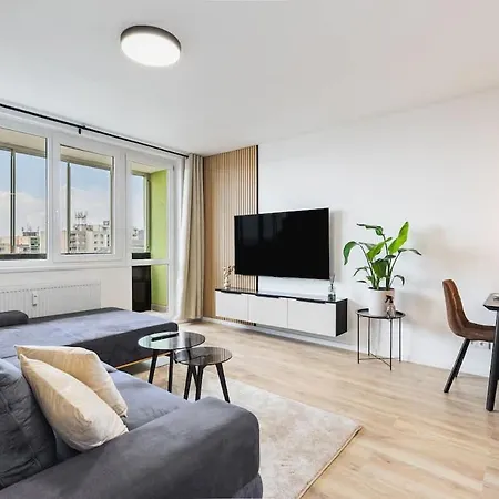 Cloud شقة براتسيلافا